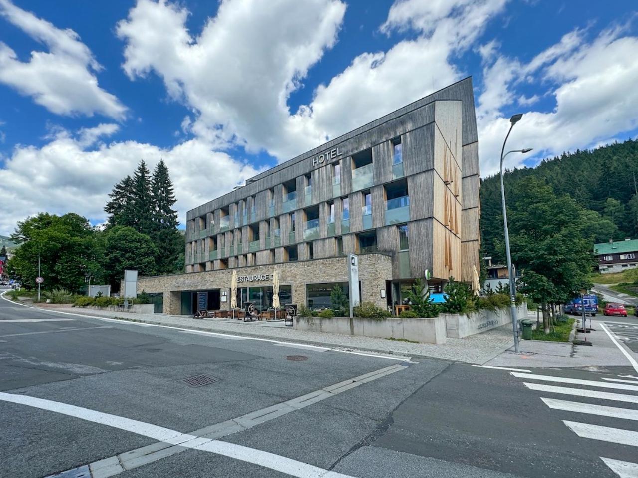 Pec Apartmán *
